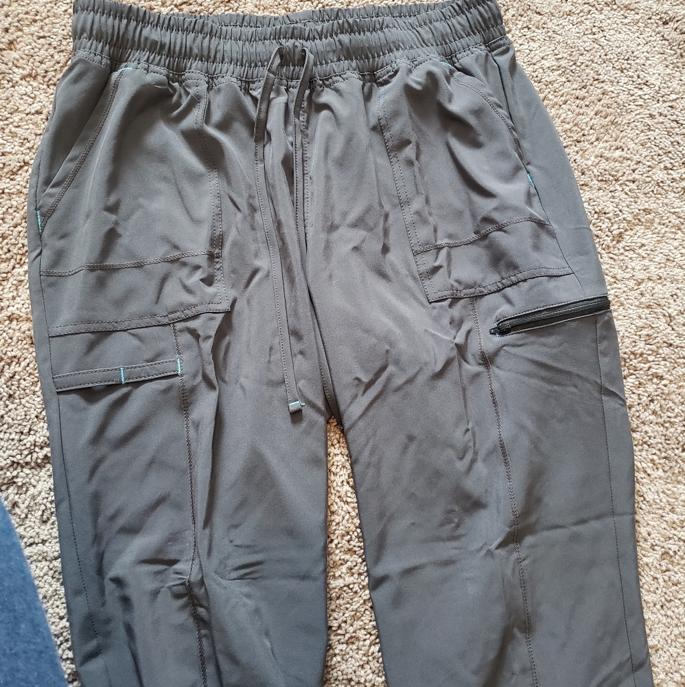 Gray size medium scrub bottoms.